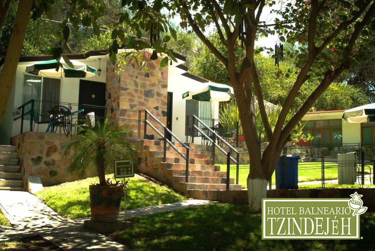 Hotel Balneario Tzindejeh Tasquillo Esterno foto